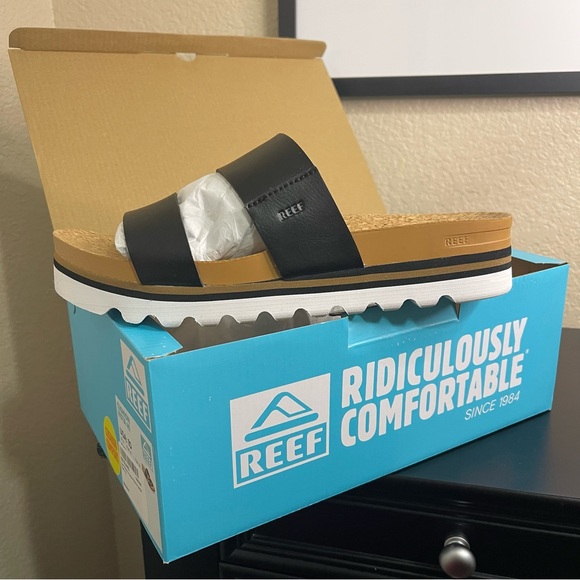 NWT REEF Cushion Vista Hi SIZE 10 Women’s NIB - Picture 3 of 3